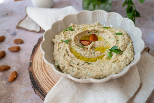 Smakrik mandeldipp á la hummus
